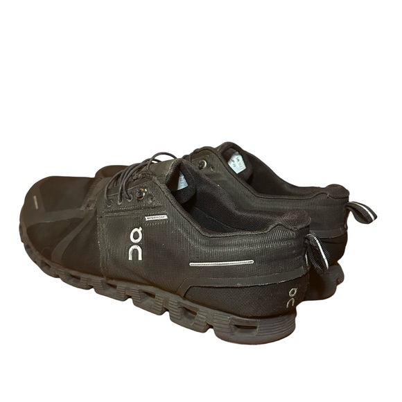 On Running Other - ON Running shoes Men’s Size 11 Used Black On Clouds